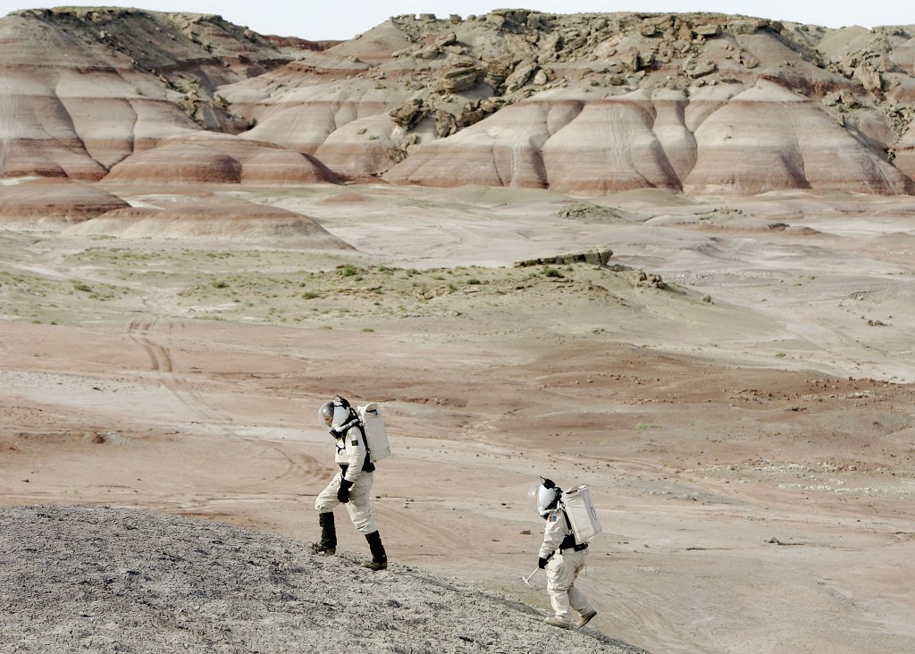 Scientists Simulate Mars In Utah Desert