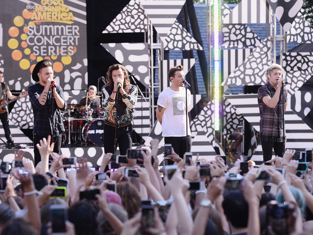 One Direction Performs On ABC's "Good Morning America"