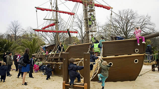 59338-640x360-ken_gardens_pirate_ship_ns