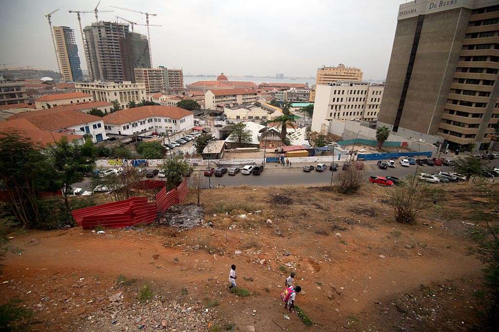 ANGOLA-LUANDA-DAILY-LIFE-FEATURE